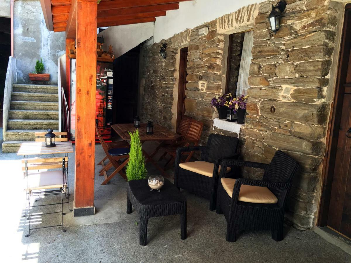 Albergue San Lazaro Sarria Kültér fotó
